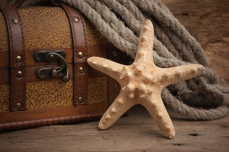 chest and starfish, still lifeの写真素材