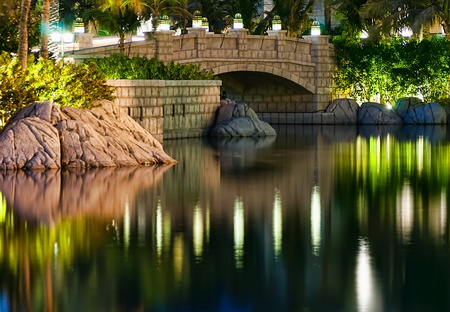 DUBAI, UAE - NOVEMBER 15: Night view of Madinat Jumeirah hotel, on November 15, 2012, Dubai, UAE. Madinat Jumeirah - luxury 5 star hotel with own artificial canals and boats.のeditorial素材