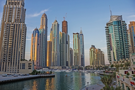 DUBAI, UAE - NOVEMBER 14: Dubai Marina at sunset, on November 14, 2012, Dubai, UAE. In the city of artificial channel length of 3 kilometers along the Persian Gulf.のeditorial素材