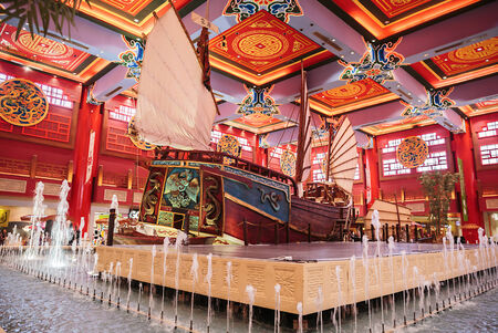 DUBAI, UAE-NOVEMBER 02: Interior IBN Battuta Mall store on November 02, 2013. Each salesroom is decorated in the style of different countries.のeditorial素材