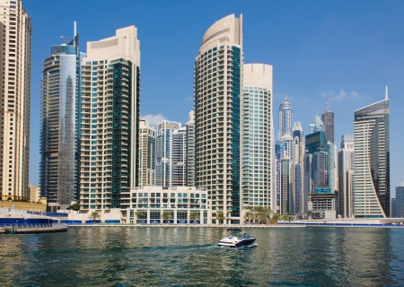 DUBAI, UAE - NOVEMBER 16: Modern buildings in Dubai Marina, on November 16, 2012, Dubai, UAE. In the city of artificial channel length of 3 kilometers along the Persian Gulf.のeditorial素材
