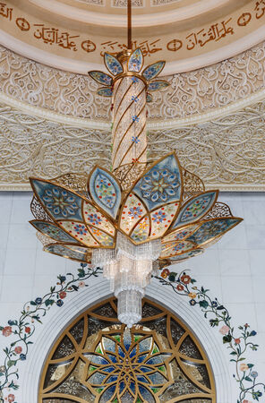 ABU DHABI, UNITED ARAB EMIRATES - NOVEMBER 5: Sheikh Zayed Grand Mosque November 5, 2013 in Abu Dhabi, United Arab Emirates. The famous Sheikh Zayed mosque is the largest mosque in UAEのeditorial素材