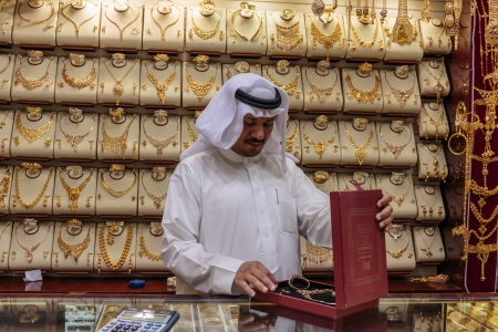 DUBAI, UAE - NOVEMBER 9: Gold market in Dubai on November 9, 2013, Dubai, UAE. The biggest market in Dubaiのeditorial素材