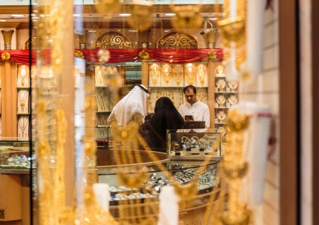 DUBAI, UAE - OCTOBER 28: Gold market in Dubai on October 28, 2013, Dubai, UAE. The biggest market in Dubaiのeditorial素材