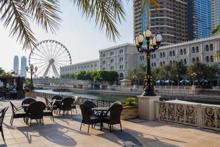 SHARJAH, UAE - OCTOBER 28, 2013: Eye of the Emirates - ferris wheel in Al Qasba in Shajah, UAEのeditorial素材