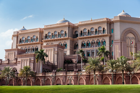 ABU DHABI, UAE - NOVEMBER 5: Emirates Palace in Abu Dhabi on November 5, 2013 in Dubai. Emirates Palace was originally conceived as a venue for government summits and conferences in the Persian Gulfのeditorial素材