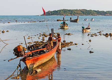 PHUKET, THAILAND - FEBRUARY 10, 2013: National fishing boats in Phuket Thailandのeditorial素材