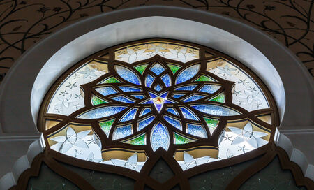 ABU DHABI, UNITED ARAB EMIRATES - NOVEMBER 5: Decorative element in the Sheikh Zayed Grand Mosque on November 5, 2013 in Abu Dhabi, UAE. The famous Sheikh Zayed mosque is the largest mosque in UAEのeditorial素材