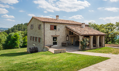 Old typical Tuscan farmhouse in Italyのeditorial素材