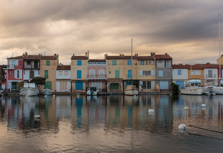 GRIMAUD, FRANCE - NOVEMBER 3, 2014: Street canals in Portのeditorial素材