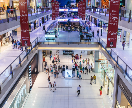 DUBAI, UAE - NOVEMBER 9, 2013: Inside modern luxuty mall . At over 12 million sq ft, it is the world's largest shopping mall based on total area.のeditorial素材
