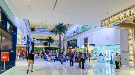 DUBAI, UAE - NOVEMBER 9, 2013: Inside modern luxuty mall . At over 12 million sq ft, it is the world's largest shopping mall based on total area.のeditorial素材