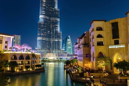 DUBAI, UAE - NOVEMBER 13, 2013: Night view Bur Dubai.のeditorial素材