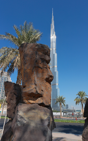 DUBAI, UAE - NOVEMBER 13, 2013: Stone sculpture in the central area of the cityのeditorial素材