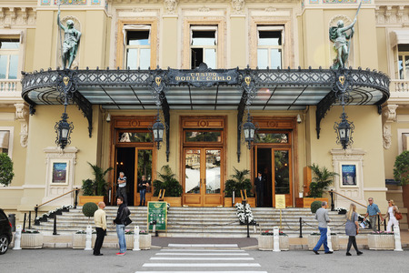 MONTE CARLO, MONACO - NOVEMBER 2, 2014: Entrance to the Grand Casino in Monte Carlo, Monacoのeditorial素材