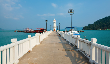 KOH CHANG, THAILAND - MART 26, 2015: Lighthouse on a Bang Bao pier on Koh Chang Island in Thailandのeditorial素材