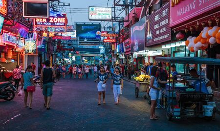 PATTAYA, THAILAND - APRIL 4, 2015: Famous Walring street at nightのeditorial素材