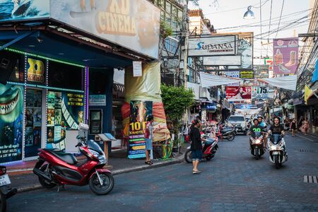 PATTAYA, THAILAND - APRIL 4, 2015: Famous Walring street evening viewのeditorial素材