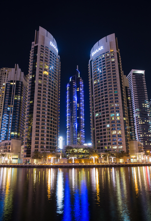 DUBAI, UAE - DECEMBER 6, 2017: Modern buildings in district area Dubai Marina at nightのeditorial素材