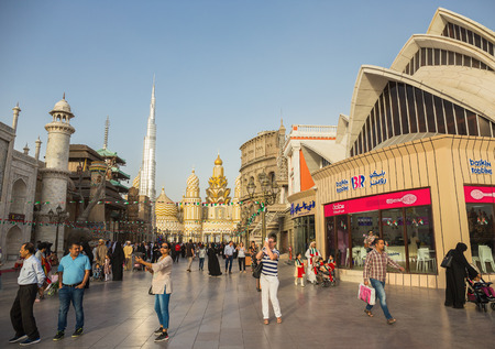 DUBAI, UAE - DECEMBER 4, 2017: General view of the park entertainment center Global Villageのeditorial素材
