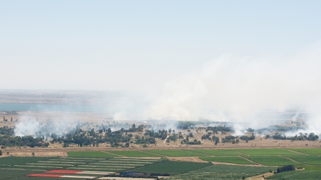 JUNE 06: Battle in Syrian city Quneitra near Israeli border on June 06, 2013 in Quneitra, Syriaのeditorial素材