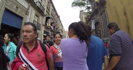 Walking the streets of Mexico Cityのeditorial素材
