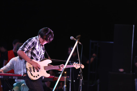 SURAT THANI, THAILAND - FEBRUARY 21 : Modern Dog Band performs at Chang Music Connection Concert on February 21, 2015 in Surat Thani, Thailand. Modern Dog is a Thai rock band, formed in 1992.のeditorial素材