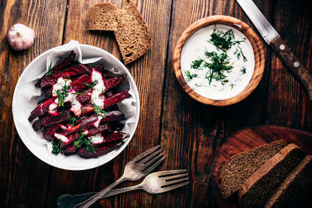 Baked beetroot with yogurt and dill dressing