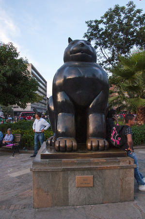 Medellin, Antoqui, Colombia - December 13 2016: Botero Plaza. Sculptures by Fernando Botero, a famous colombian artistのeditorial素材