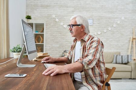 Old person using computer Images - Search Images on Everypixel