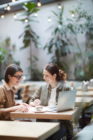 Female entrepreneurs elaborating strategyの写真素材