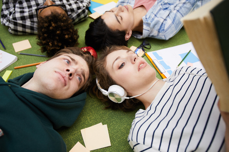 Students preparing for examの写真素材