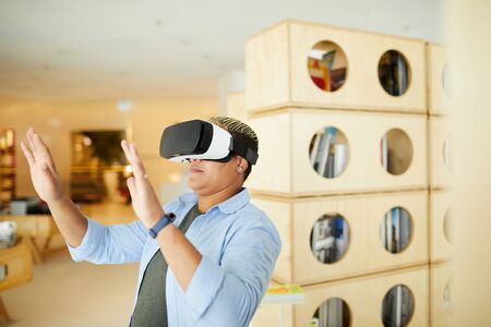 Studying virtual world in simulation goggles