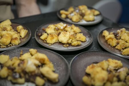 Tray with catering / Wiener Kaiserschmarrn