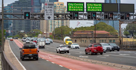 Sydney, Australia - December 2019: Traffic Driving In To Sydney City From Sydney Harbour Bridge, Sydney North South Wales Australia.のeditorial素材