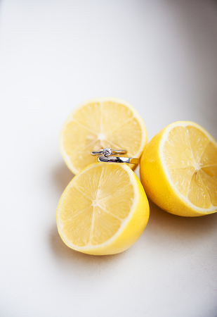 lemon with wedding rings. the creative ideaの写真素材