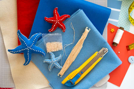 DIY instruction. Step by step tutorial. Making Summer decor - wreath of rope with sea stars made of...