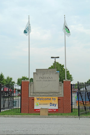 INDIANAPOLIS, INDIANA Ð AUGUST 19: Entrance to the Indiana State Fairgrounds on August 19, 2011. The 20 venues on the 250-acre campus host numerous popular events plus the state fair every year.のeditorial素材