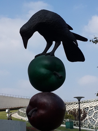 Jingan sculpture park: a unique sculpture in downtown Shanghai theme parkのeditorial素材