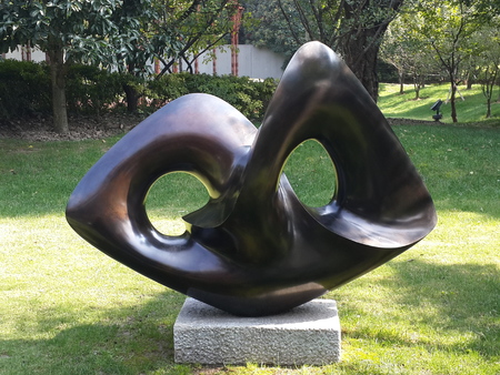 Jingan sculpture park: a unique sculpture in downtown Shanghai theme parkのeditorial素材
