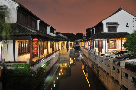Suzhou luzhi town at nightのeditorial素材
