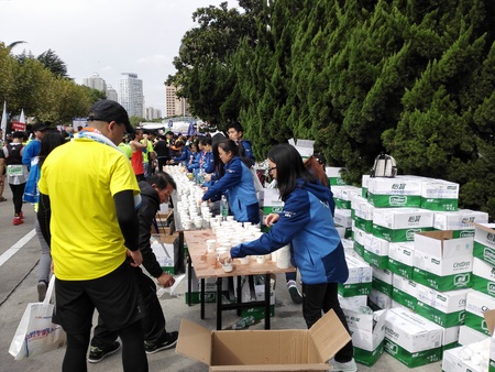 2016 Shanghai international marathonのeditorial素材