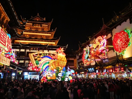 Shanghai Yu Garden Spring Lantern Festivalのeditorial素材