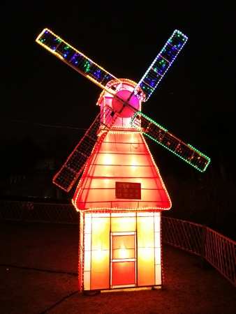 Zhenjiang Xijin  colorful lantern in the year of roosterのeditorial素材
