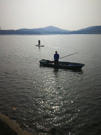 Fishermen living in Wuxiのeditorial素材