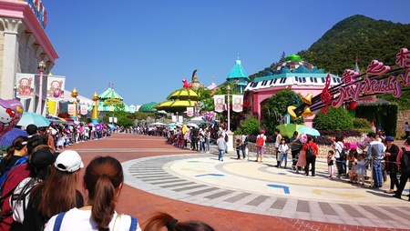 Into the Hangzhou Hello Kitty paradiseのeditorial素材