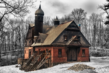 Abandoned carriage house