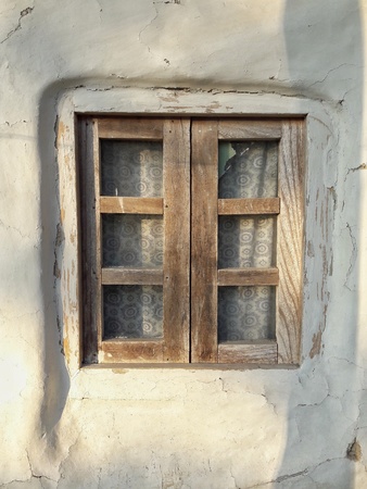 Old cottage windowの写真素材