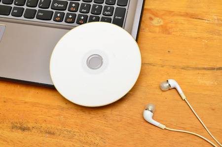 Laptop with DVD-rom