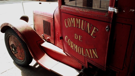 Old fire truckの素材